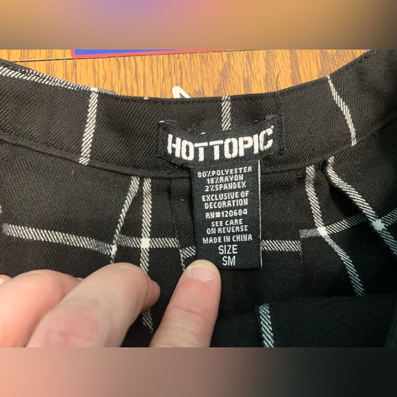 Hot Topic Skirt Size Small - Picture 2 of 7